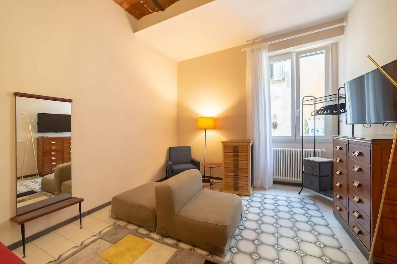 Galluppi Design Apartment By Houseinnaples